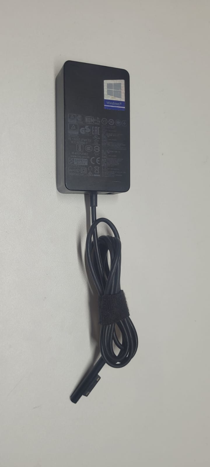 Microsoft 44W Adapter